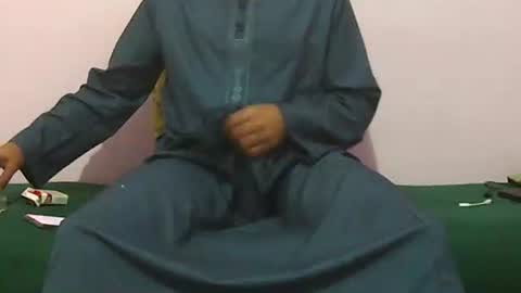 Snapshot of amir_elaraby chatting on 2, 11, 2025 Amir online show from 2, 11, 2025