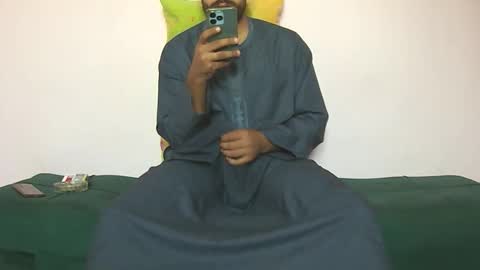 Snapshot of amir_elaraby chatting on 20, 11, 2025 Amir online show from 20, 11, 2025