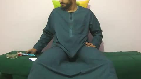 Snapshot of amir_elaraby chatting on 21, 11, 2025 Amir online show from 21, 11, 2025