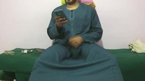 Snapshot of amir_elaraby chatting on 25, 11, 2025 Amir online show from 25, 11, 2025