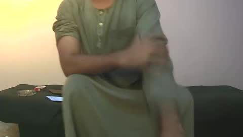 Snapshot of amir_elaraby chatting on 28, 11, 2025 Amir online show from 28, 11, 2025