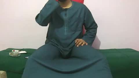 Snapshot of amir_elaraby chatting on 15, 12, 2025 Amir online show from 15, 12, 2025