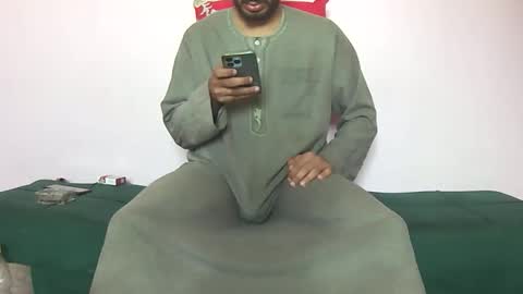 Snapshot of amir_elaraby chatting on 19, 12, 2025 Amir online show from 19, 12, 2025