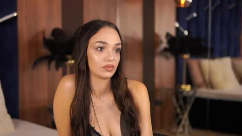 Snapshot of amiraveyl chatting on 9, 9, 2025 Amiraveyl online show from 9, 9, 2025