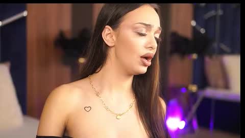 Snapshot of amiraveyl chatting on 24, 9, 2025 Amiraveyl online show from 24, 9, 2025