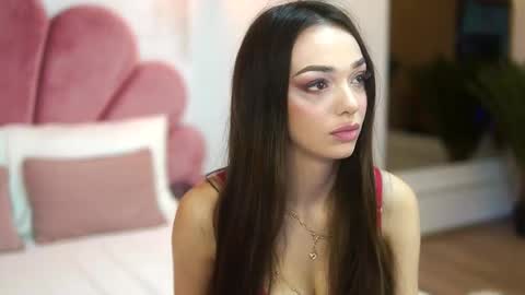 Snapshot of amiraveyl chatting on 5, 10, 2025 Amiraveyl online show from 5, 10, 2025
