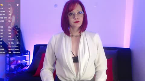 Snapshot of ammy_lee_69 chatting on 4, 1, 2025 Ammy Lee online show from 4, 1, 2025