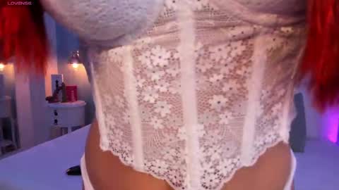 Snapshot of ammy_leee_ chatting on 28, 9, 2025 Ammyy online show from 28, 9, 2025