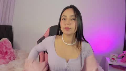 Snapshot of ammy_rodriguez_ chatting on 25, 10, 2025 Ammy online show from 25, 10, 2025
