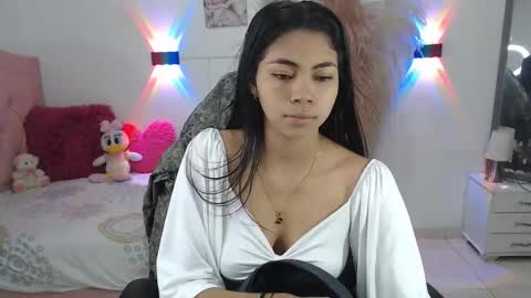 Snapshot of ammyy_wood_ chatting on 12, 10, 2025 ammyy_wood_ online show from 12, 10, 2025