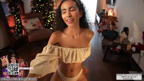 Snapshot of amnie_ chatting on 5, 1, 2025 RETURN 30TH 100 explicit on online show from 5, 1, 2025