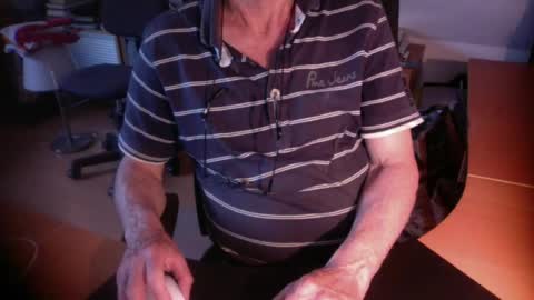 Snapshot of amor2200 chatting on 1, 7, 2026 Amor2200 online show from 1, 7, 2026