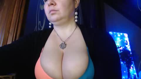 Snapshot of amorelara chatting on 12, 12, 2024 amorelara online show from 12, 12, 2024