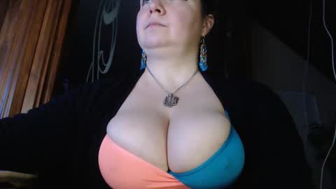 Snapshot of amorelara chatting on 10, 1, 2025 amorelara online show from 10, 1, 2025