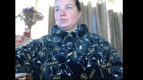 Snapshot of amorelara chatting on 19, 10, 2025 amorelara online show from 19, 10, 2025