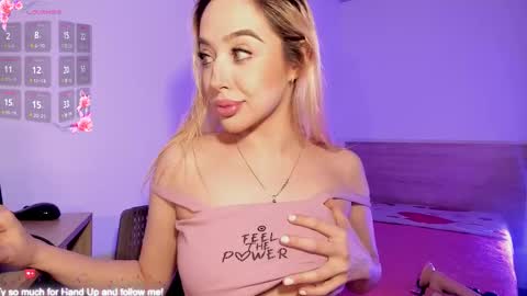 Snapshot of amorkiss chatting on 16, 9, 2025 Amorkiss online show from 16, 9, 2025