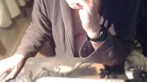 amslave4f online show from 5, 11, 2025