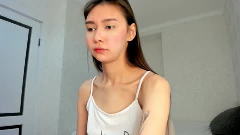 Snapshot of amy_alle chatting on 2, 10, 2025 Amy online show from 2, 10, 2025