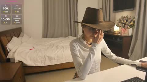 Snapshot of amy_alle chatting on 3, 11, 2025 Amy online show from 3, 11, 2025