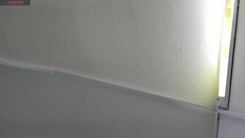     online show from 27, 9, 2025