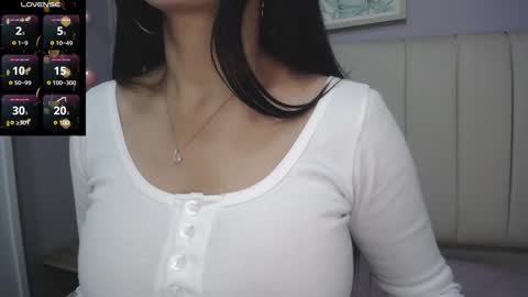 Snapshot of amy_le chatting on 23, 12, 2024 Amy online show from 23, 12, 2024