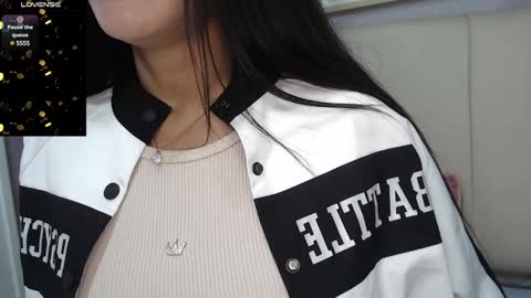 Snapshot of amy_le chatting on 17, 1, 2025 Amy online show from 17, 1, 2025