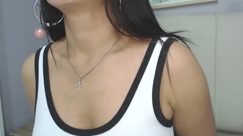 Snapshot of amy_le chatting on 18, 2, 2025 Amy online show from 18, 2, 2025