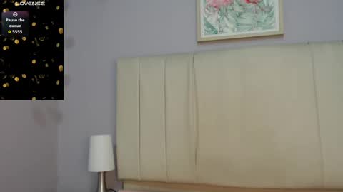 Snapshot of amy_le chatting on 18, 9, 2025 Amy online show from 18, 9, 2025