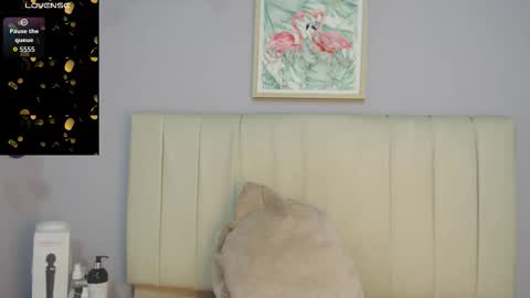 Snapshot of amy_le chatting on 3, 12, 2025 Amy online show from 3, 12, 2025