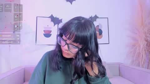 Snapshot of amy_lit chatting on 21, 10, 2025 Hello I am Allison Welcome to my room and let is have a good time together whith me online show from 21, 10, 2025