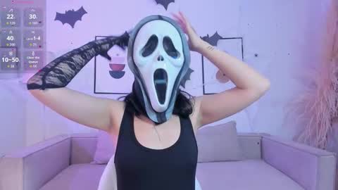 Snapshot of amy_lit chatting on 22, 10, 2025 Hello I am Allison Welcome to my room and let is have a good time together whith me online show from 22, 10, 2025