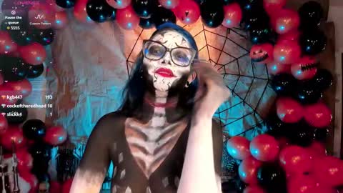 Snapshot of amy_lit chatting on 31, 10, 2025 Hello I am Allison Welcome to my room and let is have a good time together whith me online show from 31, 10, 2025