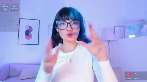 Snapshot of amy_lit chatting on 10, 11, 2025 Hello I am Allison Welcome to my room and let is have a good time together whith me online show from 10, 11, 2025