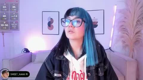 Snapshot of amy_lit chatting on 29, 11, 2025 Hello I am Allison Welcome to my room and let is have a good time together whith me online show from 29, 11, 2025