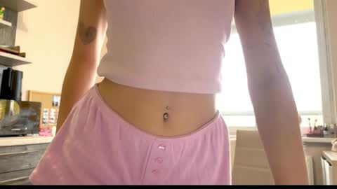 amy_meoww online show from 14, 4, 2026