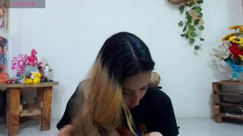 amy mur online show from 25, 7, 2026
