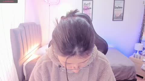 Snapshot of amy_sophiaa chatting on 2, 1, 2025 Amy sophia 3 online show from 2, 1, 2025