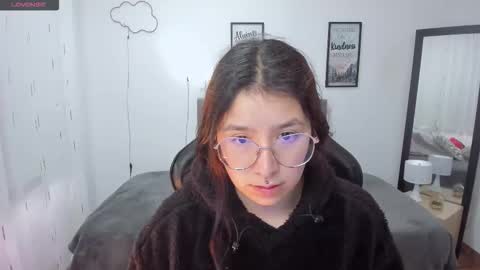 Snapshot of amy_sophiaa chatting on 9, 9, 2025 Amy sophia 3 online show from 9, 9, 2025