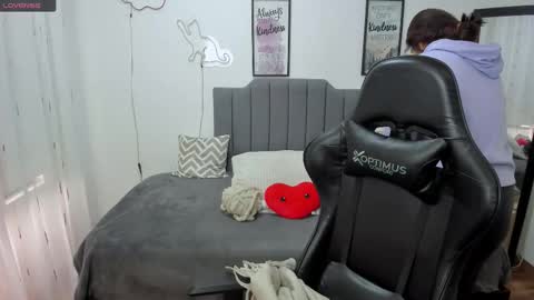 Snapshot of amy_sophiaa chatting on 19, 9, 2025 Amy sophia 3 online show from 19, 9, 2025