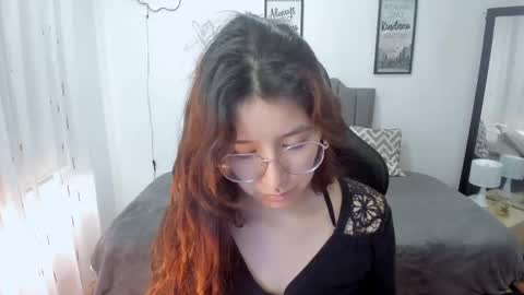 Snapshot of amy_sophiaa chatting on 29, 9, 2025 Amy sophia 3 online show from 29, 9, 2025