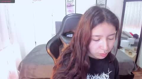 Snapshot of amy_sophiaa chatting on 4, 10, 2025 Amy sophia 3 online show from 4, 10, 2025