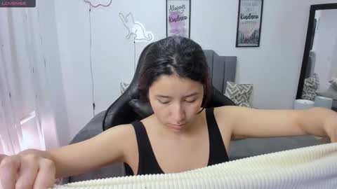 Snapshot of amy_sophiaa chatting on 14, 10, 2025 Amy sophia 3 online show from 14, 10, 2025