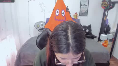 Snapshot of amy_sophiaa chatting on 29, 10, 2025 Amy sophia 3 online show from 29, 10, 2025