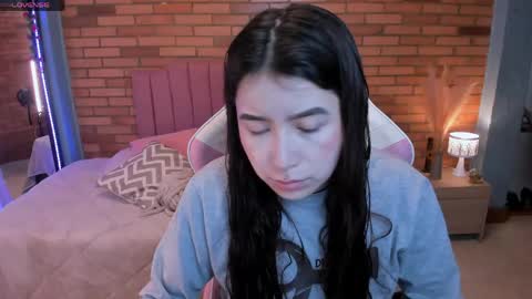 Amy sophia 3 online show from 21, 5, 2026