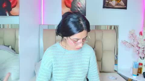Snapshot of amy_swann chatting on 25, 4, 2026 Amy online show from 25, 4, 2026