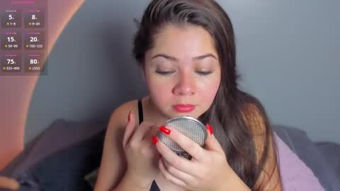 Snapshot of amy_vans_ chatting on 14, 10, 2025 Amy nickname Kirby online show from 14, 10, 2025