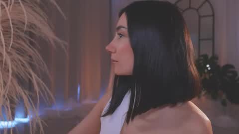 Amy Armstrong online show from 11, 11, 2025