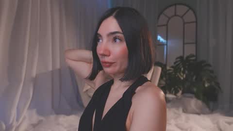 Amy Armstrong online show from 4, 3, 2026