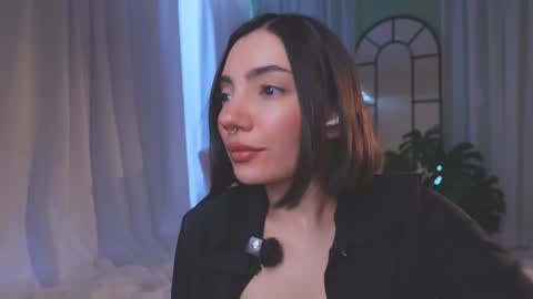 Amy Armstrong online show from 17, 3, 2026