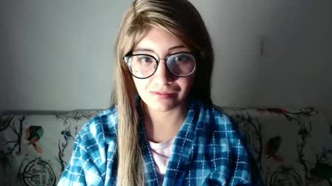 Snapshot of amycosplay99 chatting on 24, 12, 2024 amycosplay99 online show from 24, 12, 2024